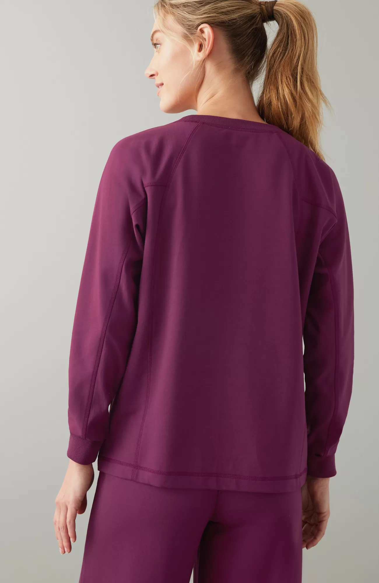fit_seamed_dolmansleevesweatshirt_5-1.webp J.Jill Fit Seamed Dolman-Sleeve Sweatshirt Outlet