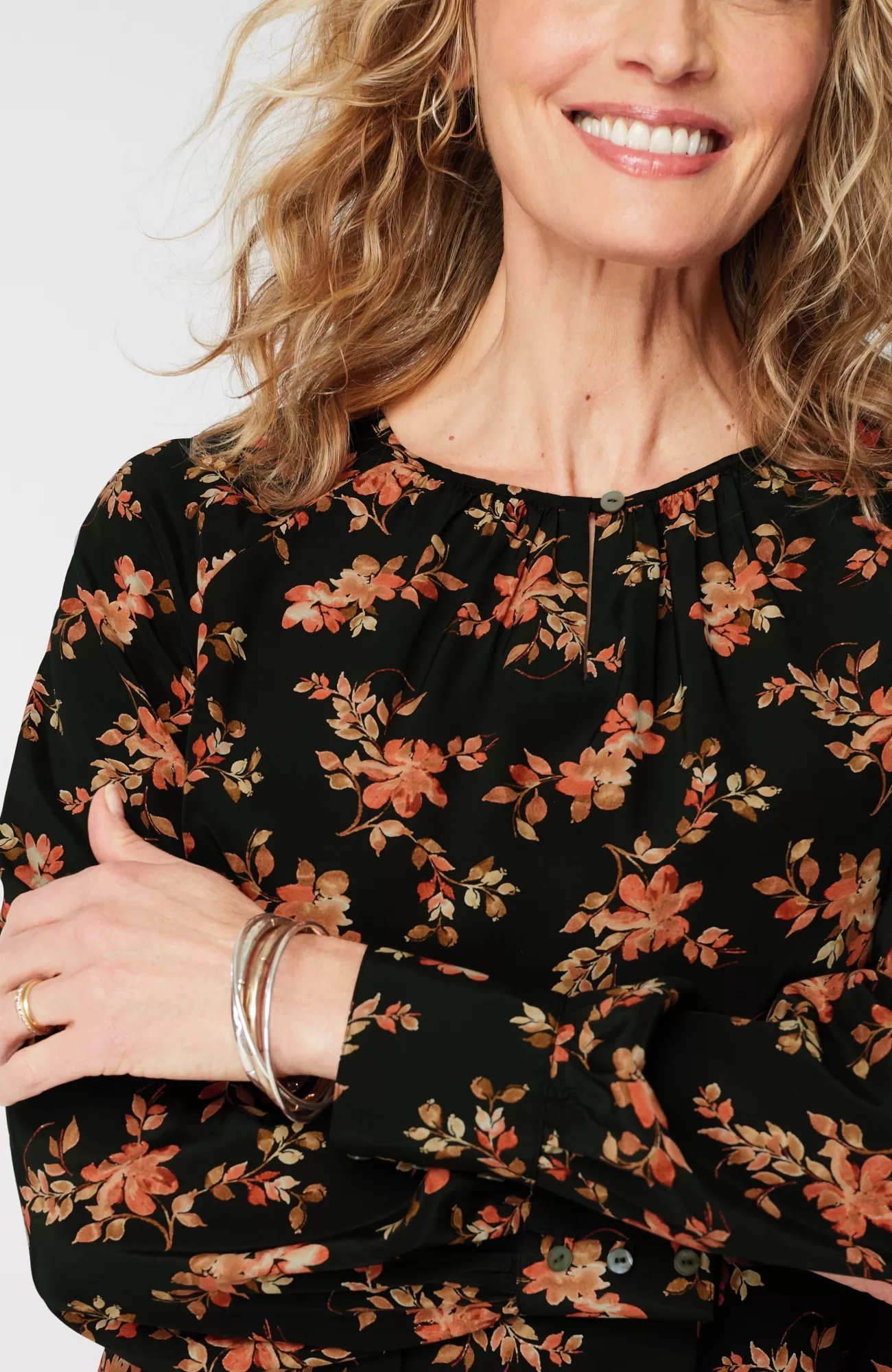 floralprinted_pullover_top_2-1.webp J.Jill Floral-Printed Pullover Top Black Painterly Posies Store