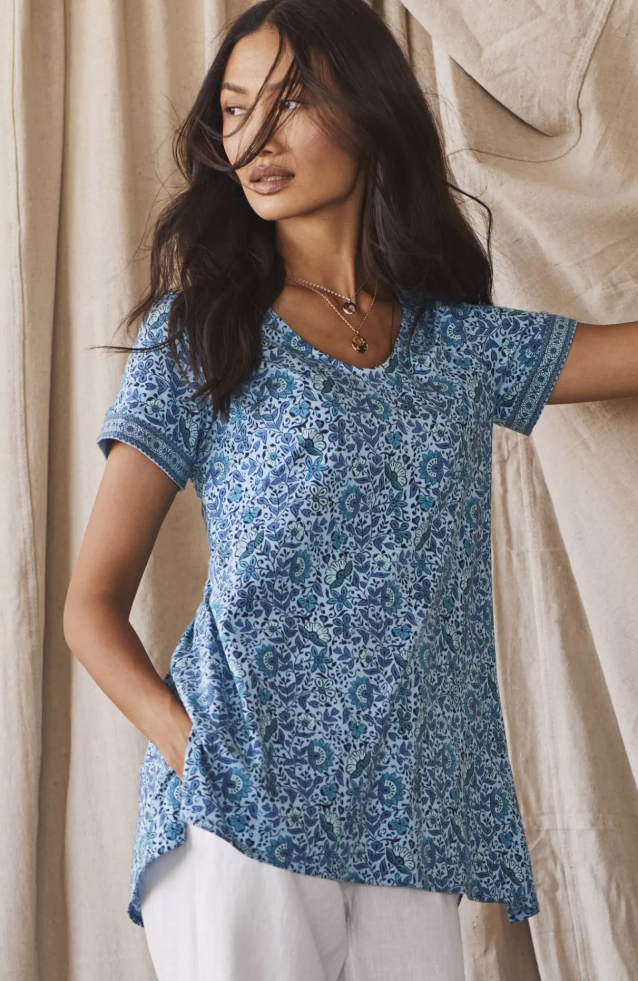 pure_jill_sideslit_elliptical_tee_44-1.webp J.Jill Pure Jill Side-Slit Elliptical Tee Sale