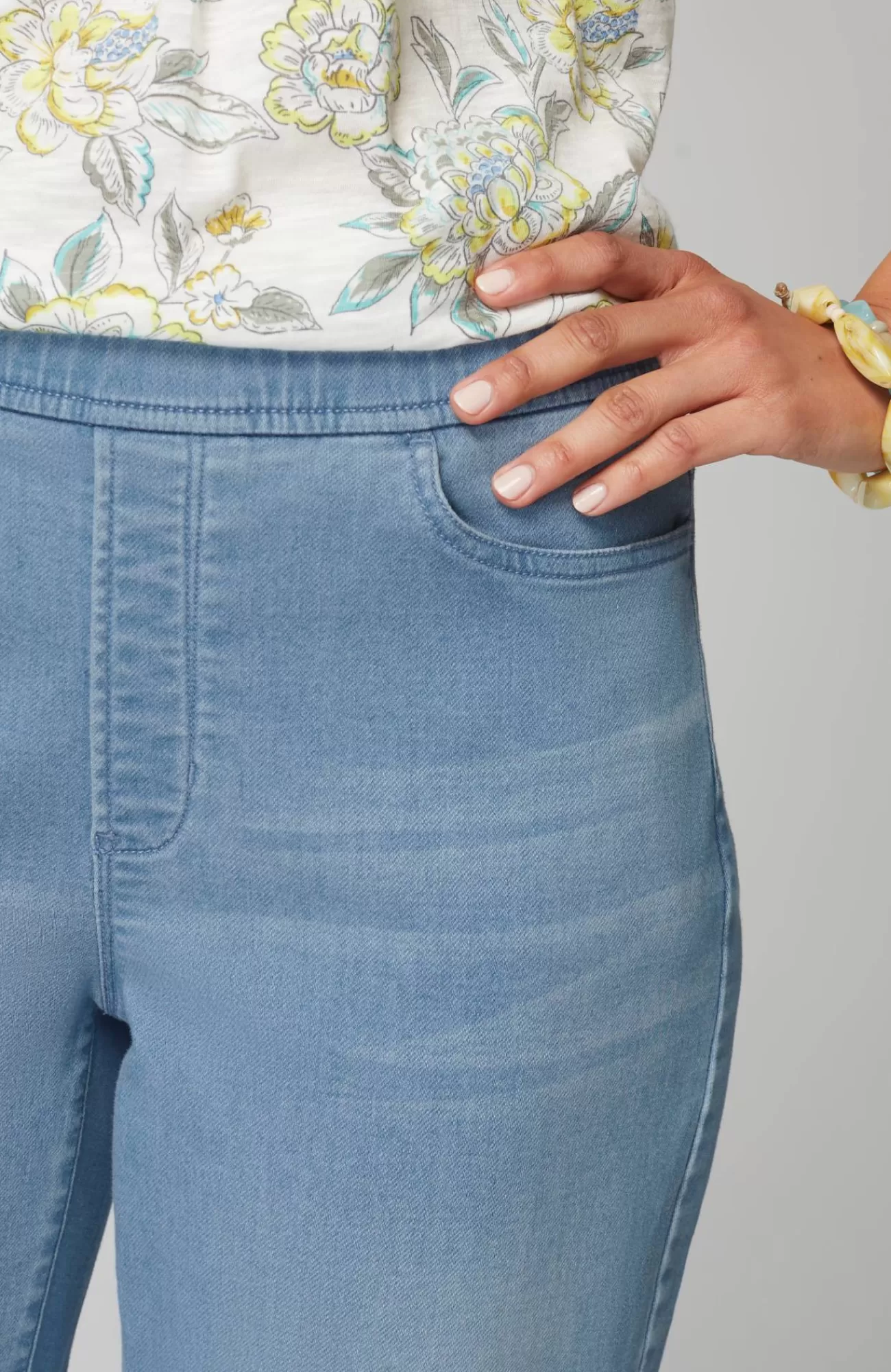 pure_jill_soft_indigo_wideleg_crops_2.webp J.Jill Pure Jill Soft Indigo Wide-Leg Crops Iris Wash Fashion