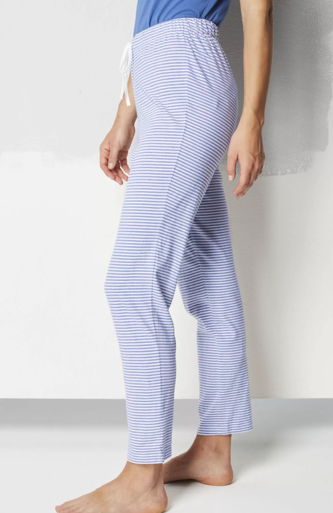 J.Jill Sleep Ultrasoft Slim-Leg Ankle Pants Soft Red Feathery Floral Best